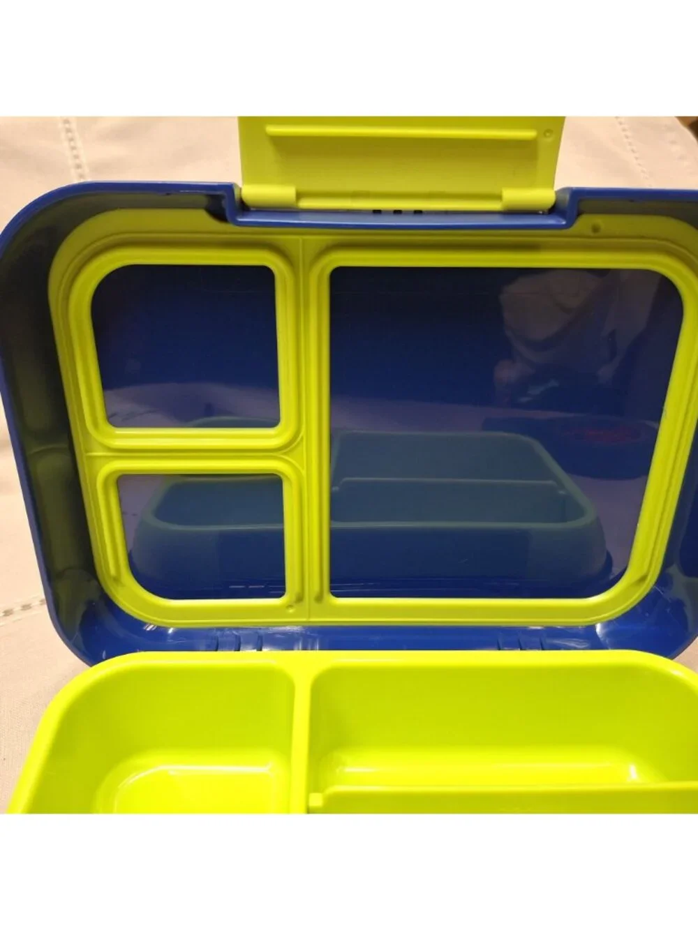 Bentgo Kids Leak-Proof Lunch Box With 5 Compartments Blue & Lime Green Design